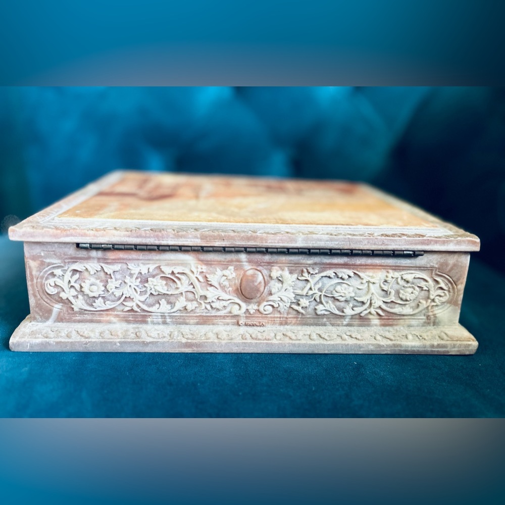 Vintage Incolay Stone Jewelry Box with Scenery of Zermatt and the Matterhorn - Picture 9 of 11